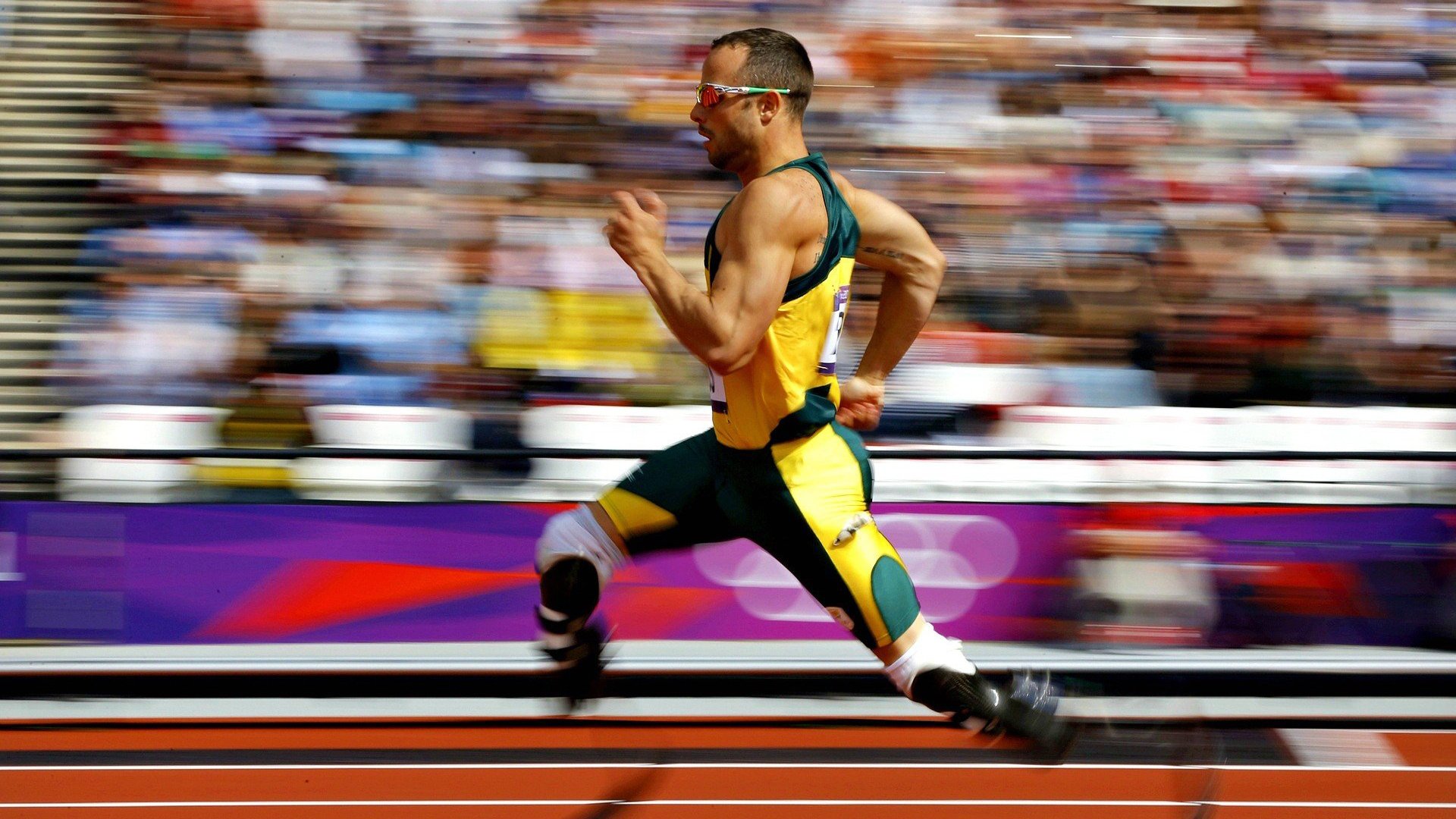 九游jiuyou-皮特·斯图斯的进攻突破为南非队创造优势，斯图尔特皮尔斯